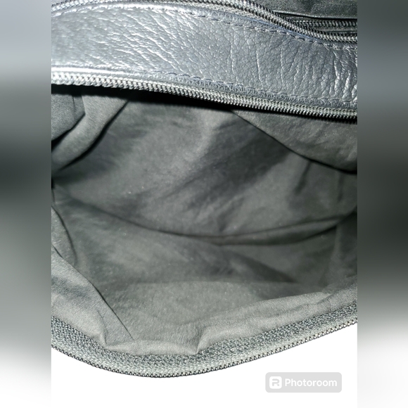 Woman's Ace Leather Goods Black Leather Shoulder Purse Excellent Condition - Picture 9 of 11